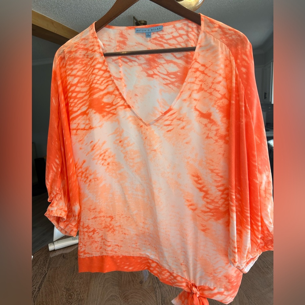Antonio Melani orange and white blouse. L.